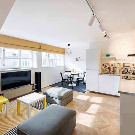 Veleslavin Apartments Прага Екстер'єр фото
