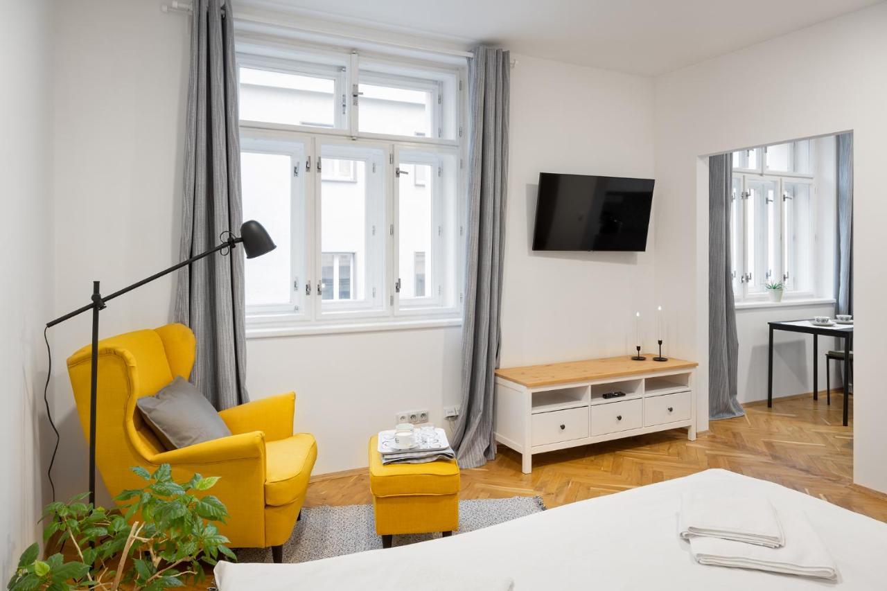 Veleslavin Apartments Прага Екстер'єр фото