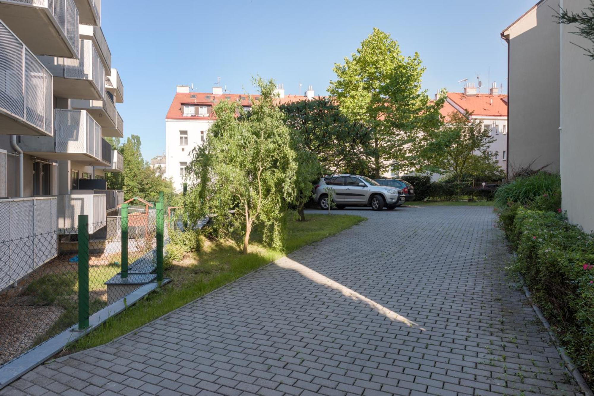 Veleslavin Apartments Прага Екстер'єр фото