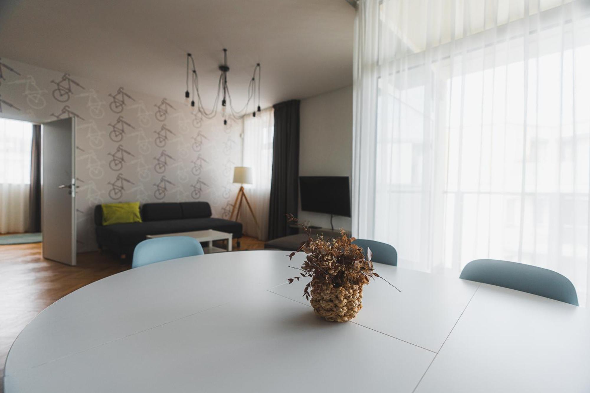 Veleslavin Apartments Прага Екстер'єр фото