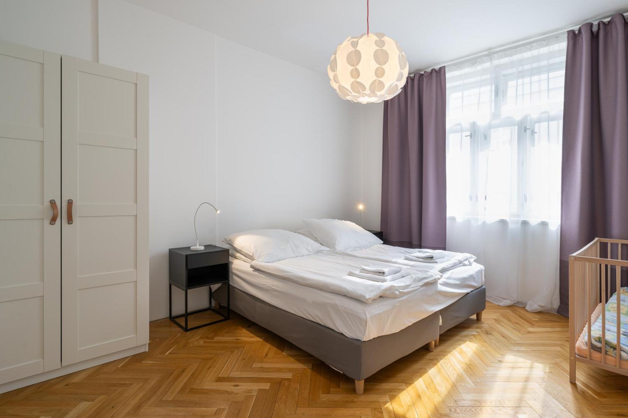 Veleslavin Apartments Прага Екстер'єр фото