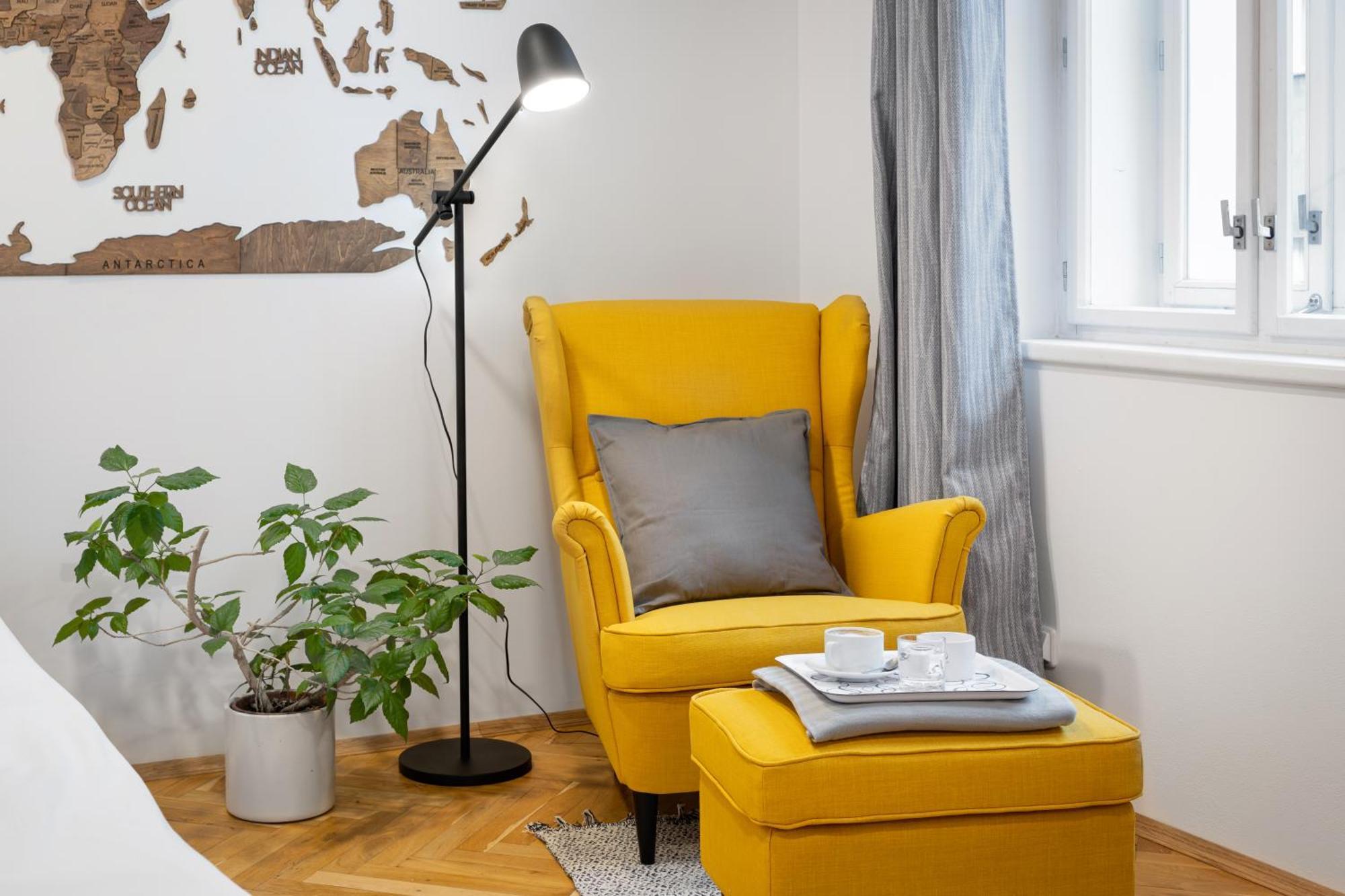Veleslavin Apartments Прага Екстер'єр фото