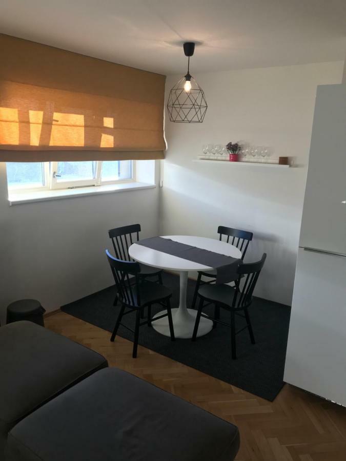 Veleslavin Apartments Прага Екстер'єр фото